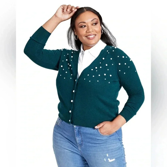 100% Cashmere Cardigan With Diamonds and Pearls - Picture 8 of 9